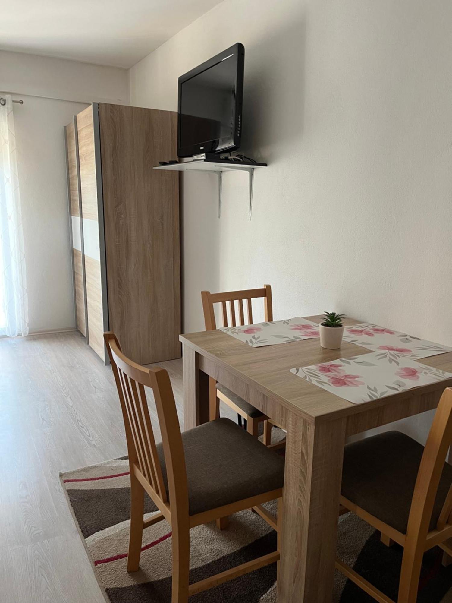 Apartmani Italo บีโอกราดนาโมรู ภายนอก รูปภาพ